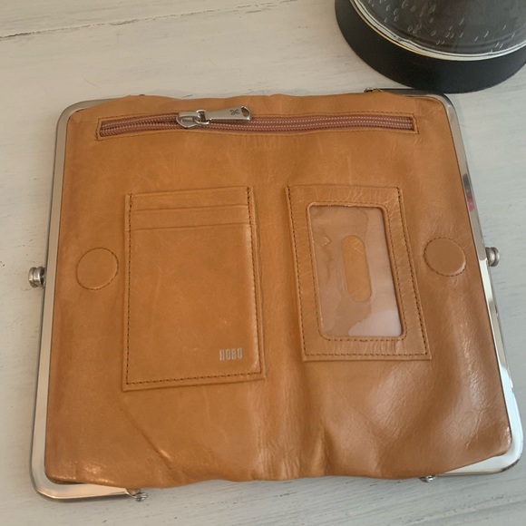 Hobo Clutch Wallet - Picture 1 of 8